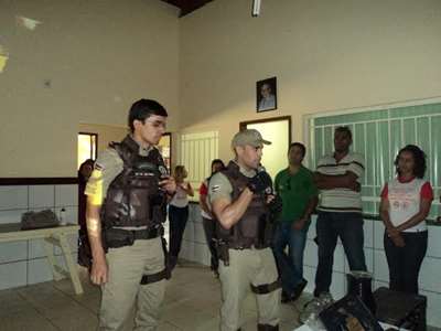 Caetité continua em campanha contra bebida alcoólica e cigarro para menores de 18 anos