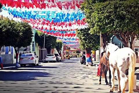Caetité: Clima festivo do 2 de julho já começou. 