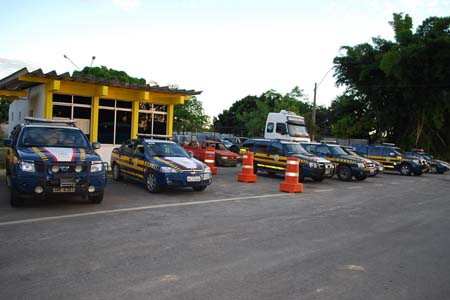 PRF de Conquista apreende R$1 milhão em pasta base de cocaína