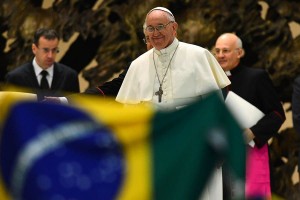  Papa Francisco se despede e diz que já está com saudade do Brasil