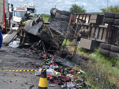 Acidente com dois mortos na BR-116, próximo a Vitória da Conquista