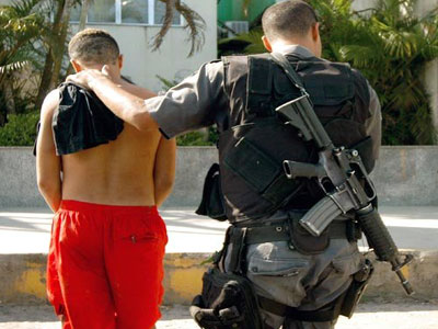 Caculé: Menor é apreendido por suspeita de tráfico de drogas