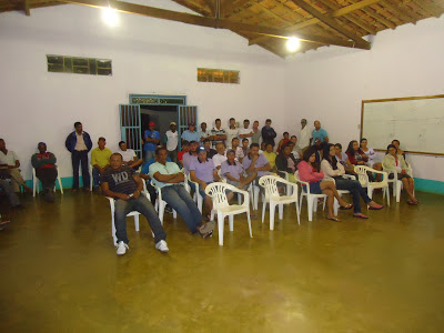 Guanambi: População de Morrinhos se revolta por falta de investimentos no distrito e organiza interditar BR-030