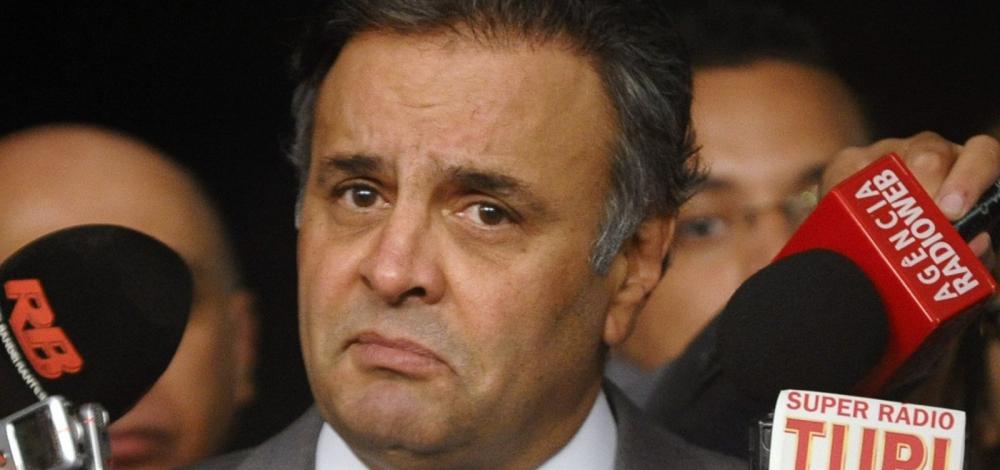 PF cumpre mandados em endereços da família de Aécio Neves