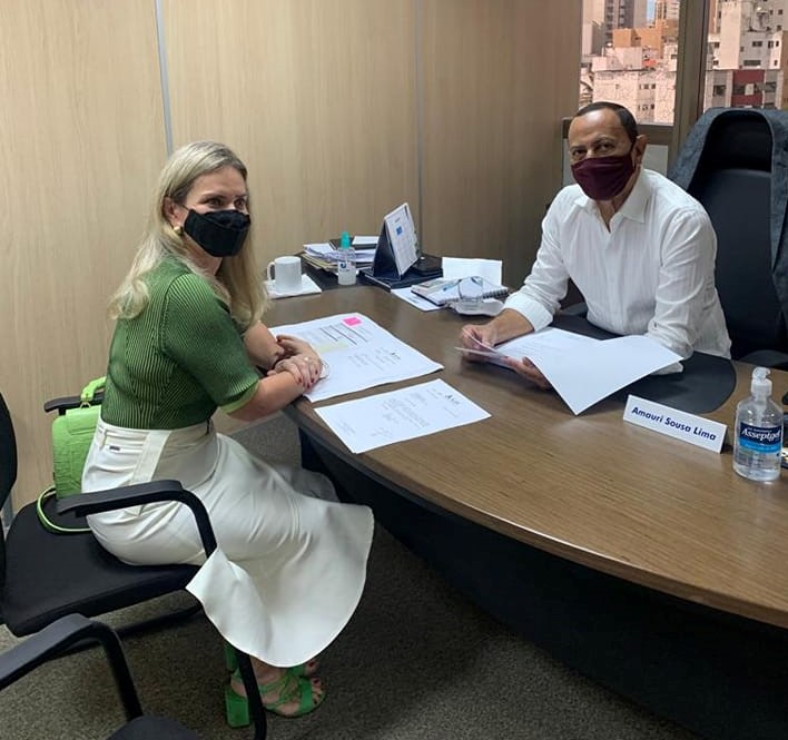 Deputada cobra recapeamento da estrada de Caetité a Maniaçu no DNIT