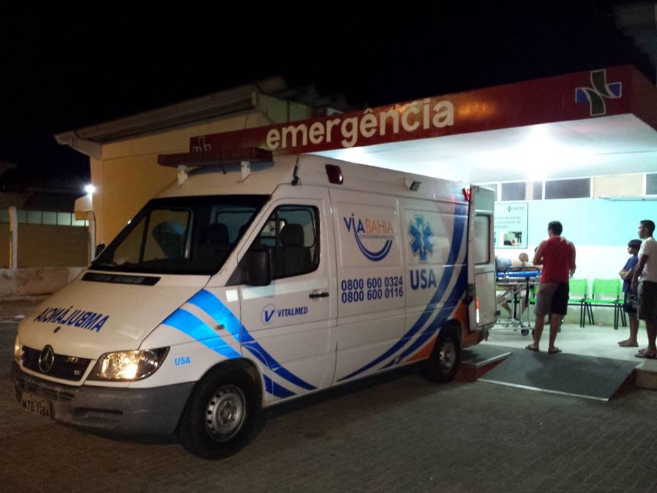 Sudoeste baiano: Passageiro de ônibus interestadual desce do veículo e toca fogo no corpo