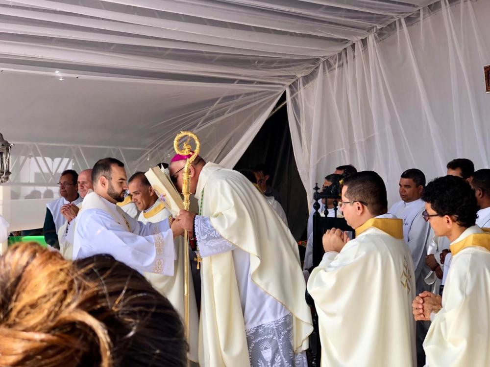 Caetité: Missa Campal, Procissão e show católico marcam o encerramento da Festa de Santana 2019