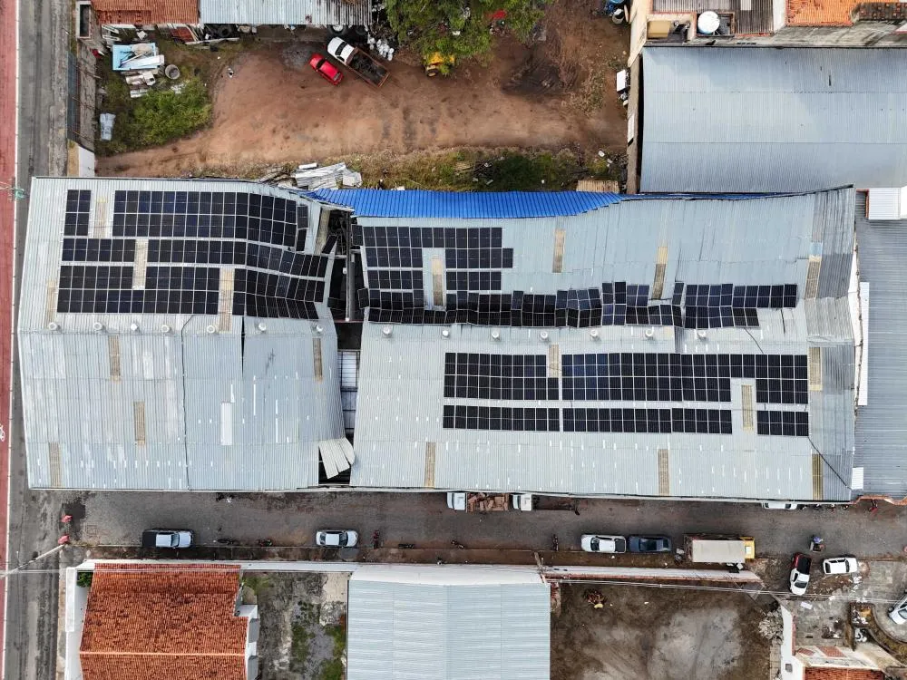 Imóvel onde funciona escola em Guanambi desaba após temporal