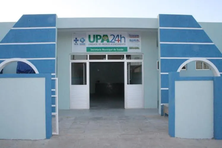 Colisão entre moto e caminhonete deixa ferido leve em Guanambi