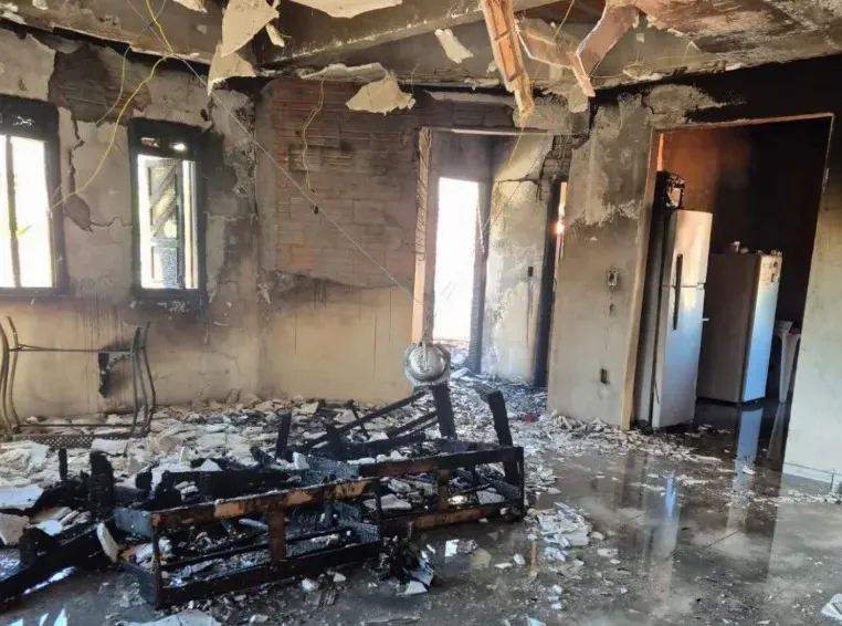 Homem é preso suspeito de incendiar casa da ex-companheira em Guanambi