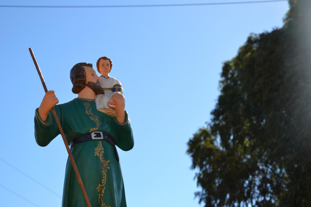 Motoristas e motociclistas caetiteenses participaram da procissão em louvor a São Cristóvão
