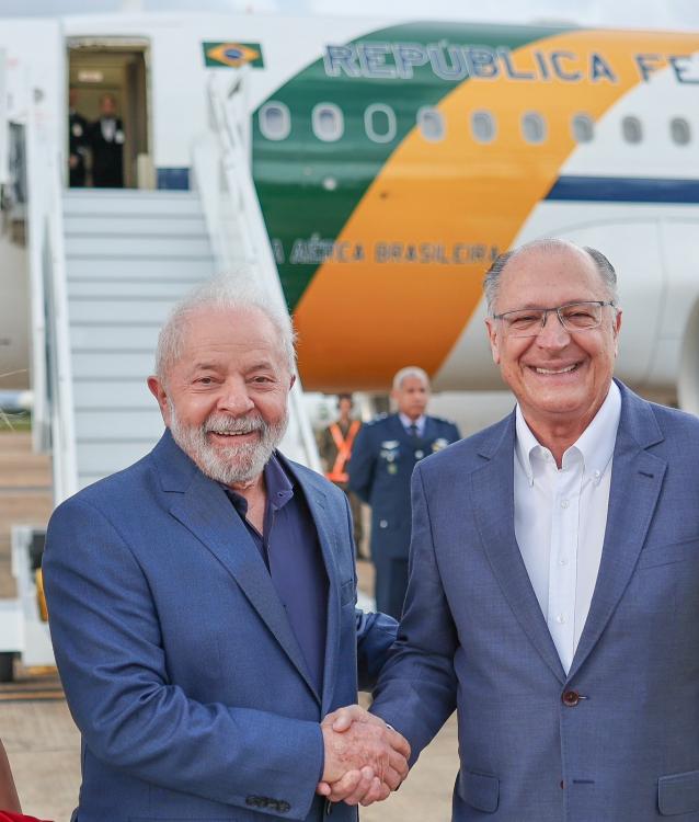 Alckmin assume hoje presidência da República pela primeira vez