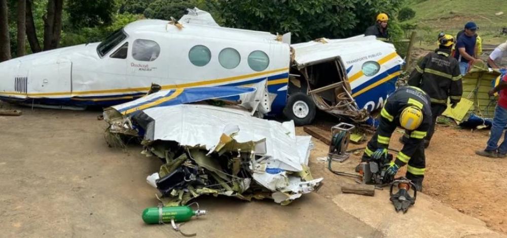 Cabo é encontrado enrolado na hélice de avião que caiu com Marília Mendonça