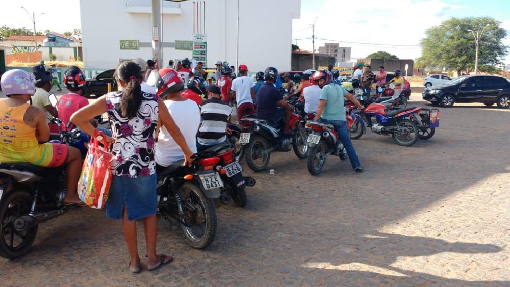 Gasolina chega a custar até R$ 4,99 em Guanambi, confira onde encontrar