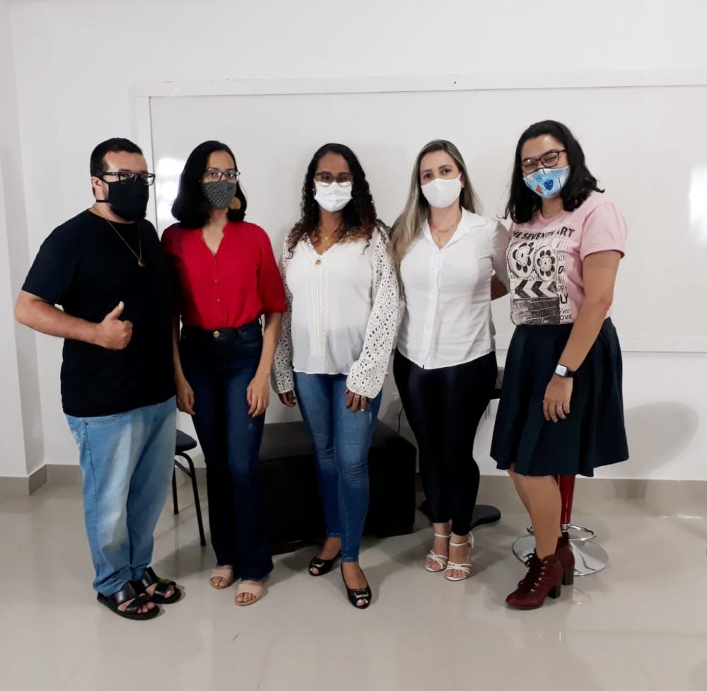 Cursinho Alpha Unicesumar acerta tema de redação do Enem 