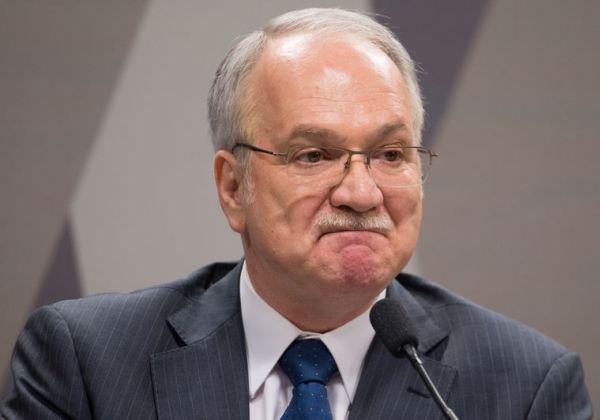 Ministro Fachin confirma que vai decidir sobre ‘lista de Janot’ em abril