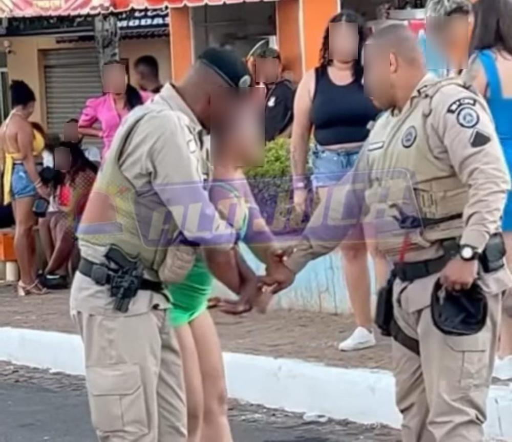 Mulher é presa por injúria racial contra policial em Riacho de Santana