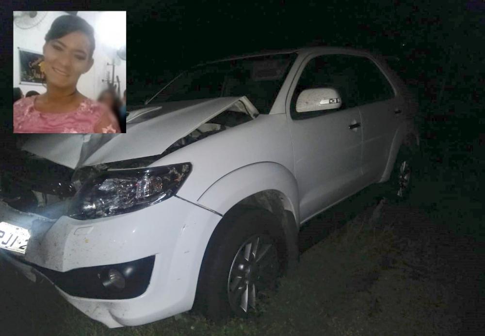 Mulher morre após colisão envolvendo moto e automóvel na BR-030, em Brumado 