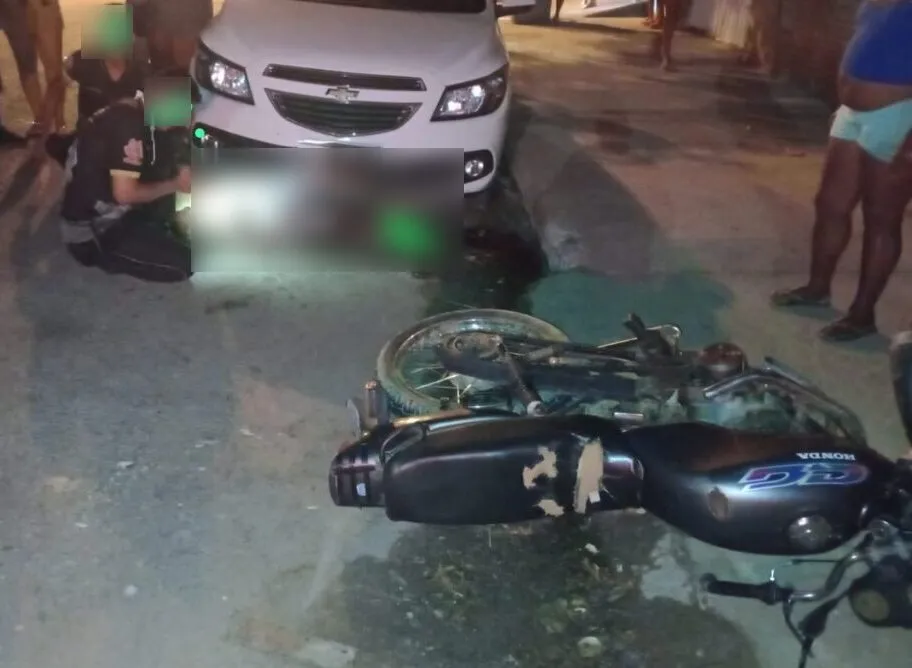 Homem tem pé amputado após colisão entre moto e carro em Guanambi