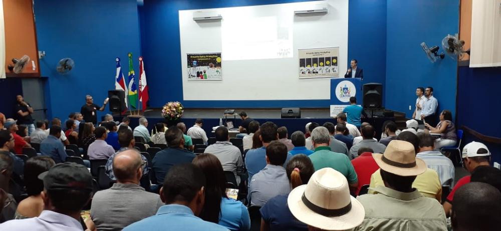Assembleia de Fundação da Central de Abastecimento de Água em Caetité é realizada no auditório do CETEP