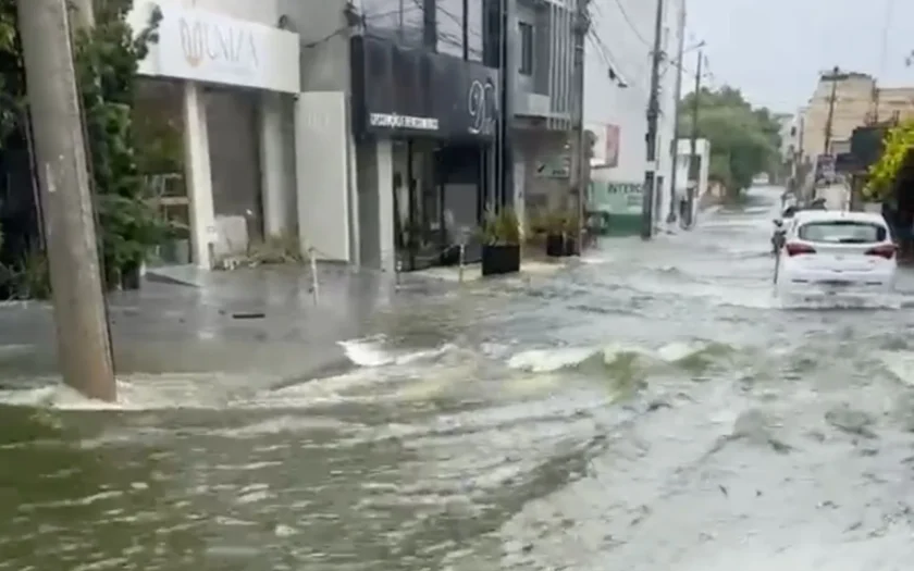 Bahia e outros 16 estados entram em alerta para chuvas intensas