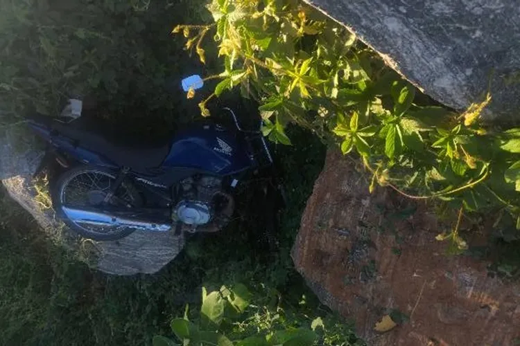 Homem morre após acidente de moto na zona rural de Urandi