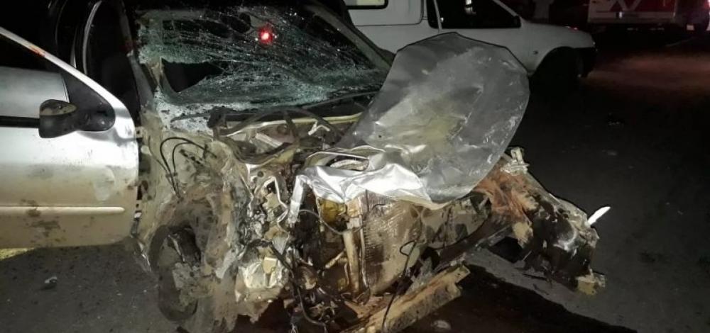 Bahia: Acidente entre carro, moto e ônibus mata três pessoas na BR-242