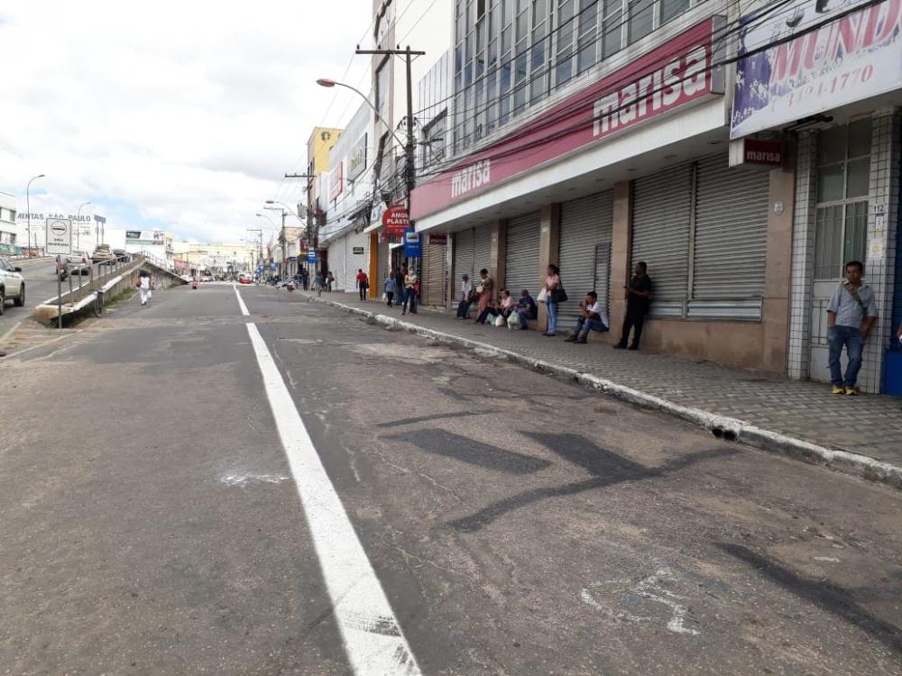 Prefeitura de Vitória da Conquista prorroga fechamento de comércio por uma semana