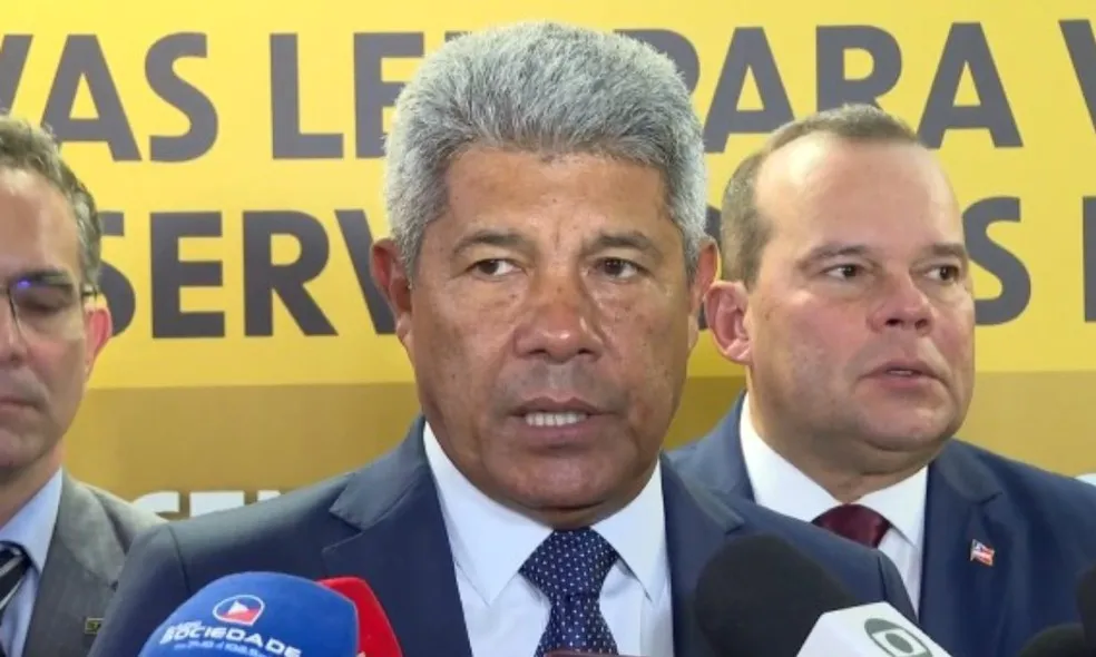 Governo da Bahia cria novas unidades da PM e promove oficiais