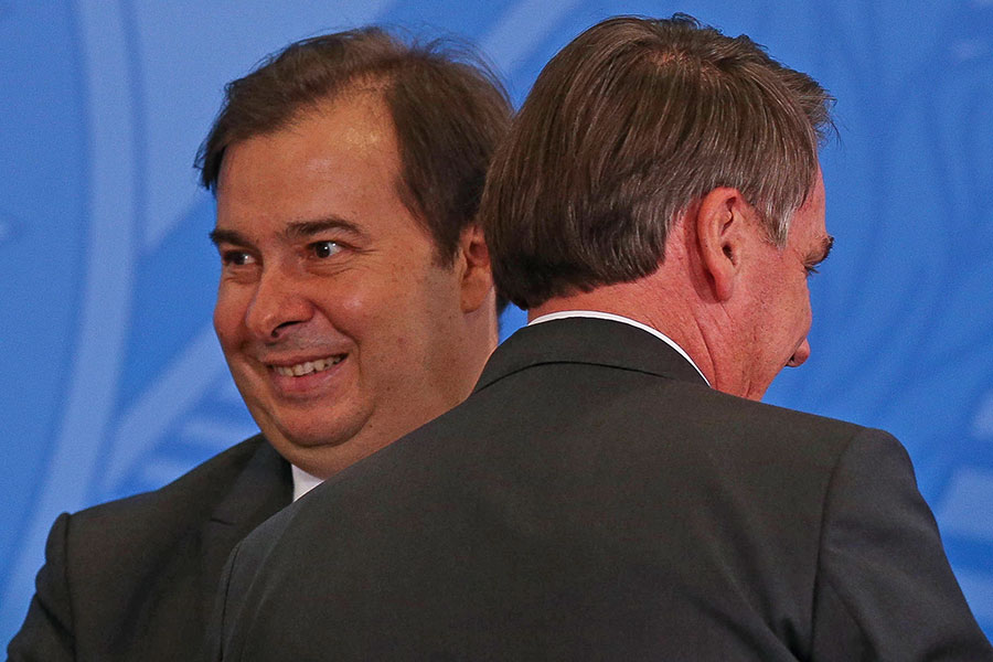 Centrão recebe cargos e já vota alinhado ao Planalto
