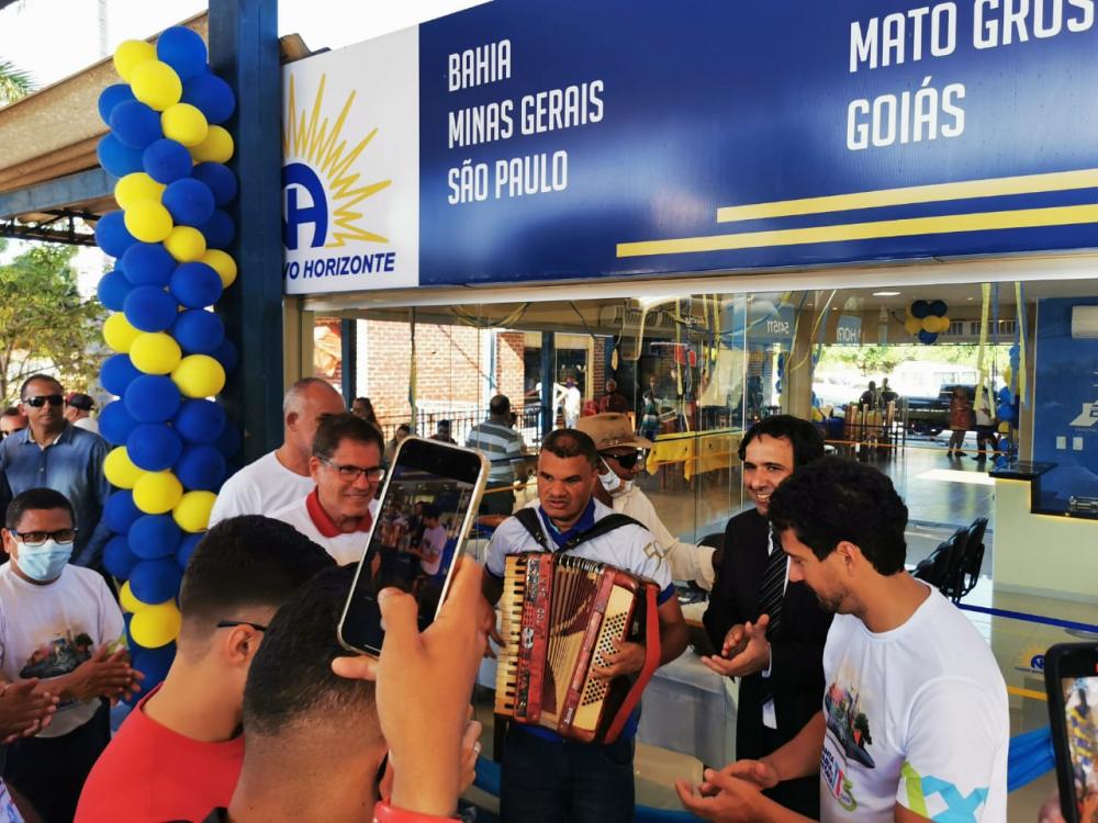 Viação Novo Horizonte inaugura moderno guichê em Santa Maria da Vitória