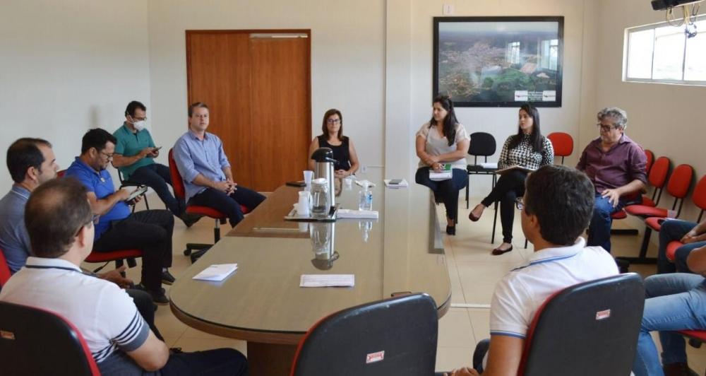 Governo de Caetité discute com CDL e FIOL ações de combate ao coronavírus 