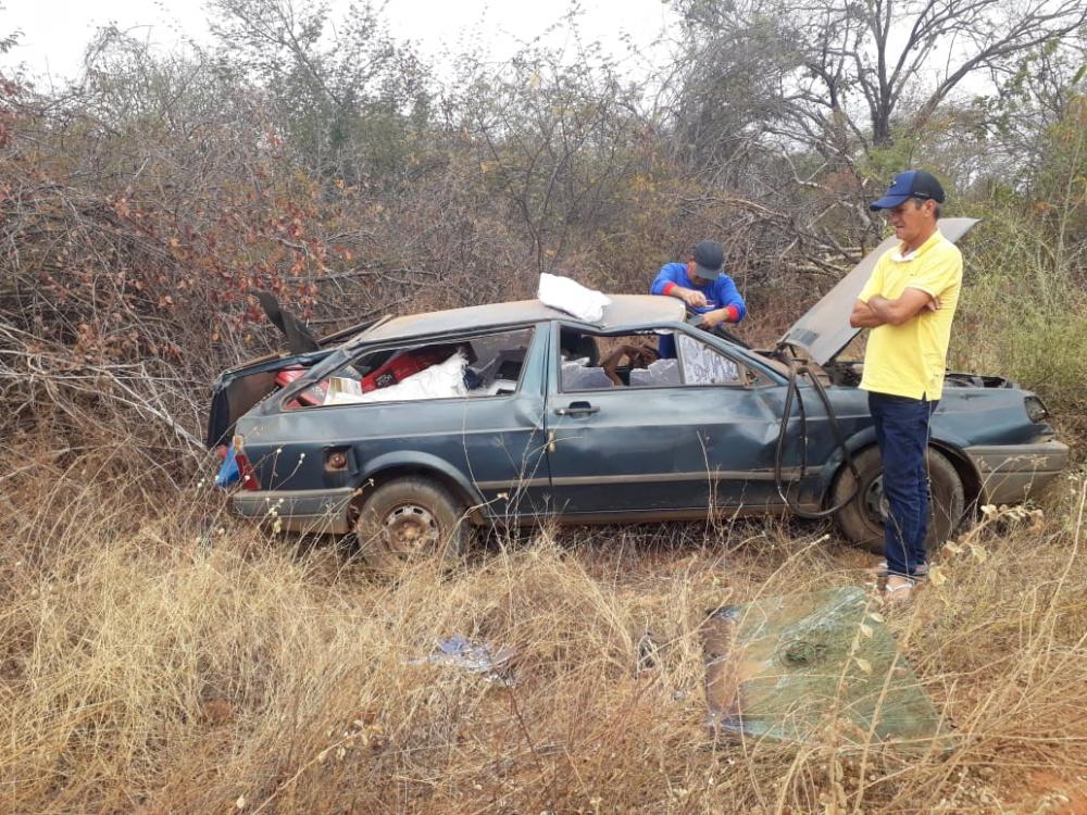 Rio do Pires: Vereadora usa redes sociais para falar sobre péssimas condições da BA-152 e acidente em decorrência deste fato 