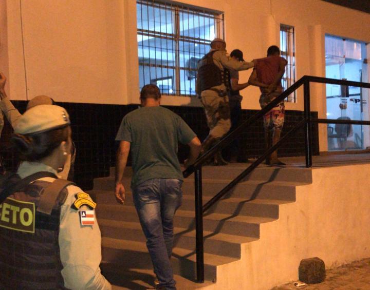 Mandado contra menor suspeito de arrombar comércios é cumprido em Guanambi