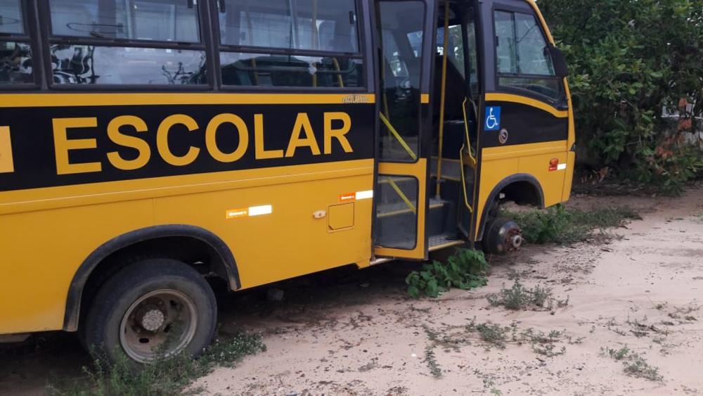 Sem aula e sem comida: pais de estudantes podem perder o bolsa família em Carinhanha