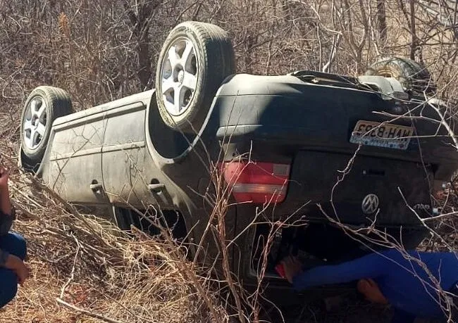 Secretária de Sebastião Laranjeiras sofre acidente na BA-263