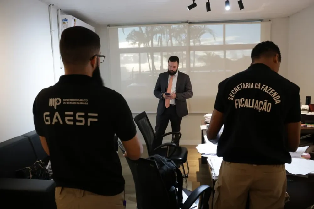 Servidor público é preso em operação que apura esquema de R$ 400 milhões no setor de combustíveis na Bahia