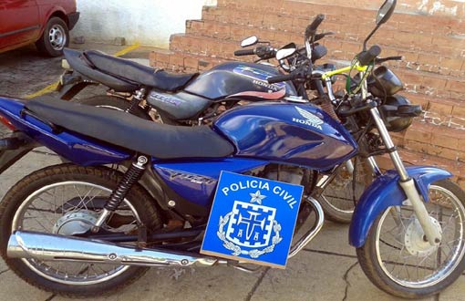 Caetité: Polícia Civil detém irmãos com duas motos roubadas