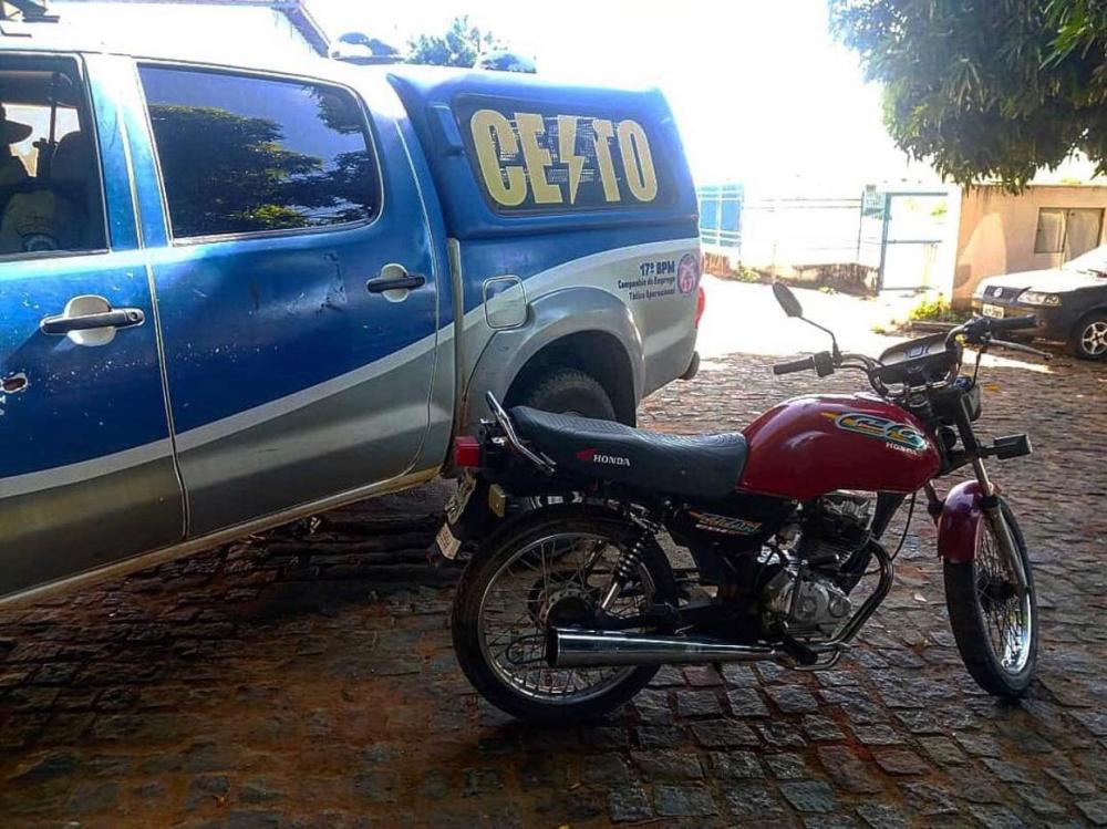 Polícia Militar recupera moto furtada em Guanambi