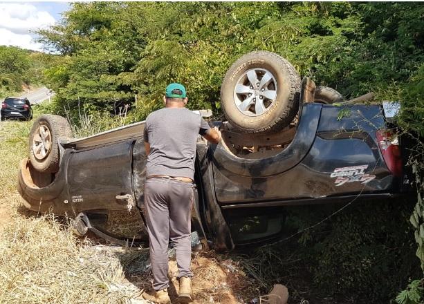 Caetité: Ex-deputado Márcio Oliveira sofre acidente na BA-156