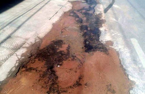 Caetité: Vazamento provoca desperdício de água na Dácio Oliveira