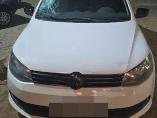 Homem entrega carro com restrição de furto à PM após descobrir irregularidade em Guanambi