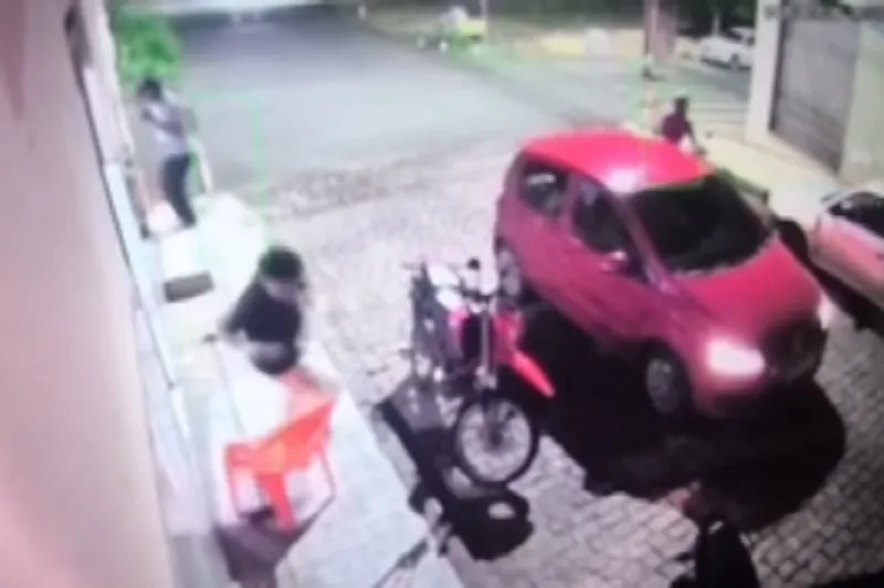 Homem é baleado em ataque a tiros em bar de Brumado