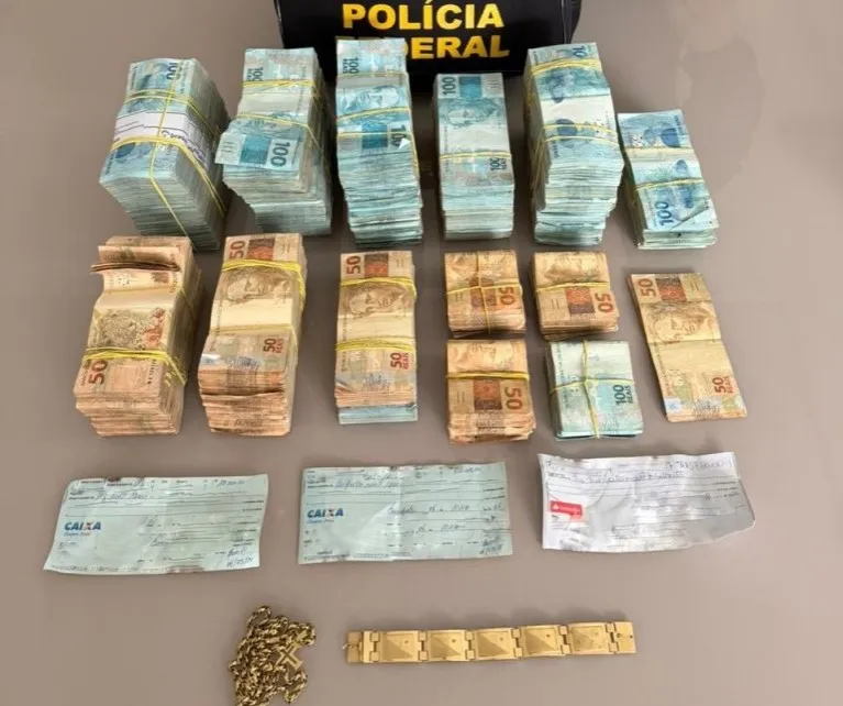 PF investiga fraude em licitações e cumpre mandado em Vitória da Conquista