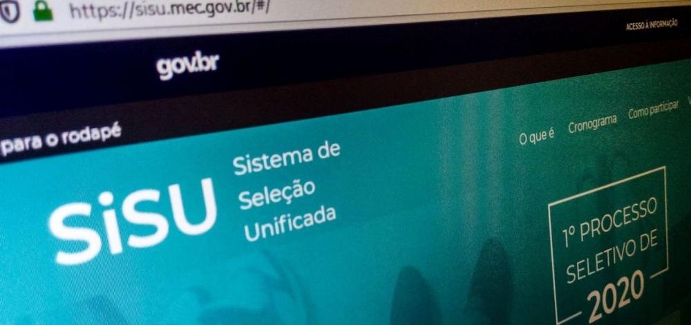 Estudantes podem usar resultado do Enem para concorrer a vaga universitária a partir desta terça