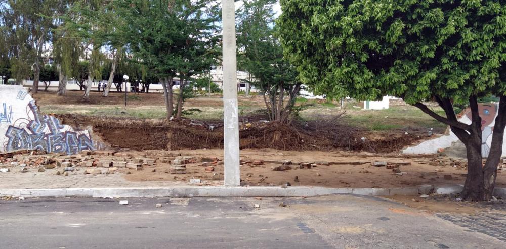Temporal deixa rastro de destruição em Caetité 
