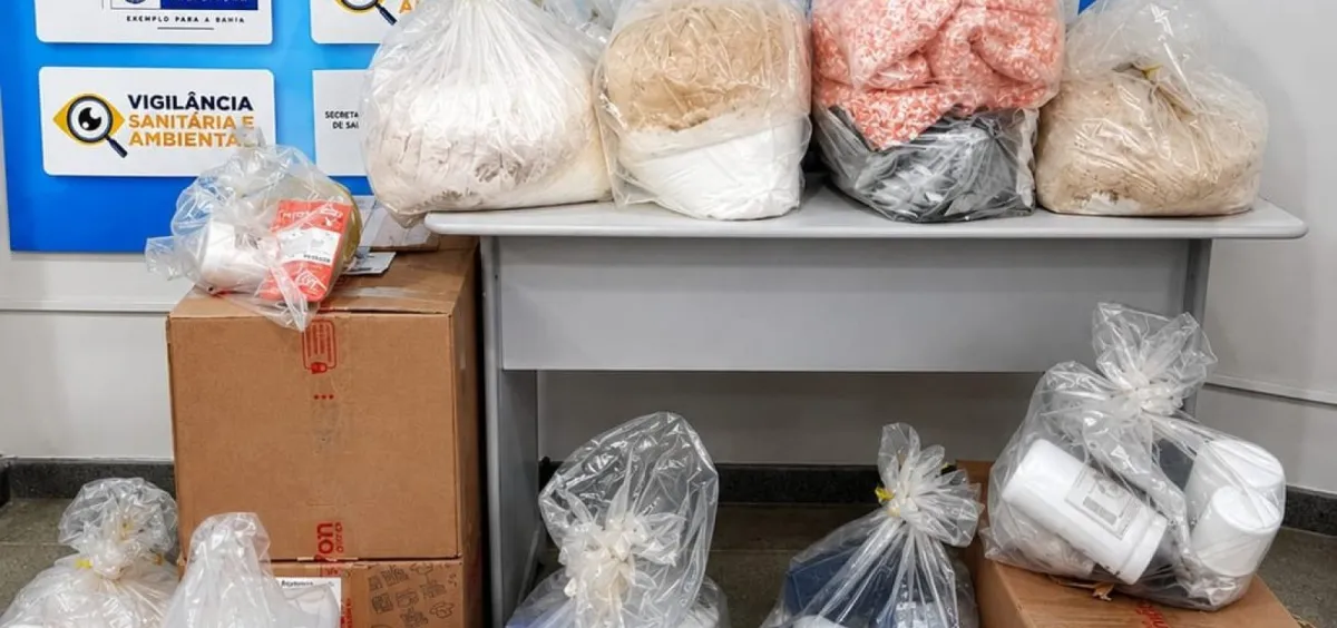 Farmácia é interditada após fiscalização encontrar produtos vencidos em Vitória da Conquista