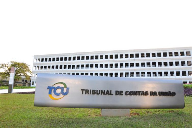 Governo não tem 'estratégia minimamente detalhada' contra pandemia, diz TCU