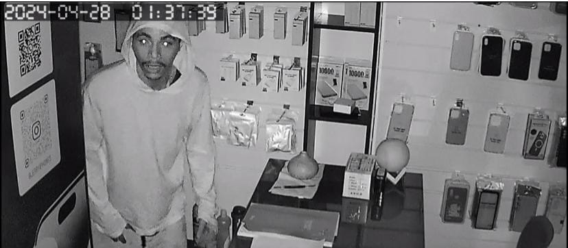 Loja de celulares é arrombada no centro de Carinhanha