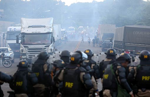 Protesto de caminhoneiros já atinge rodovias em 12 Estados do país